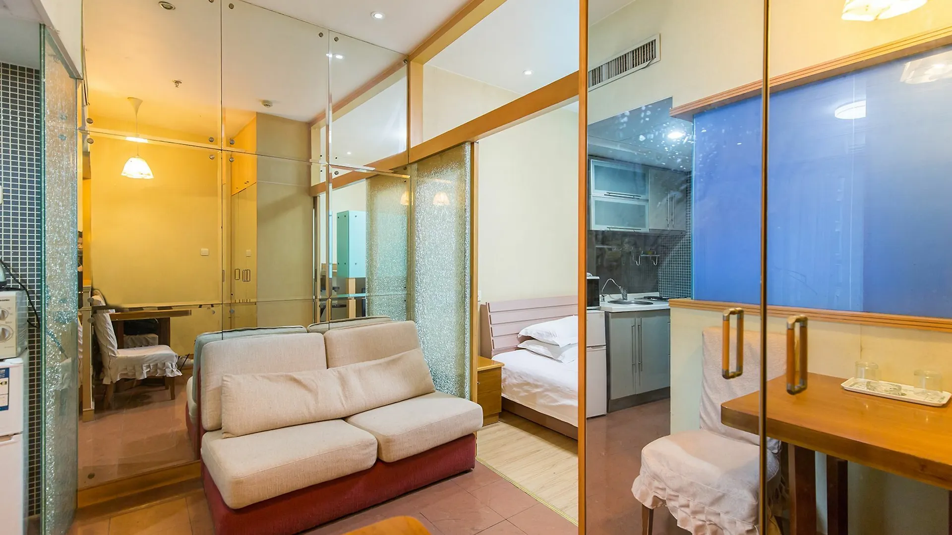 Shanghai Friendship Apartment 0*,