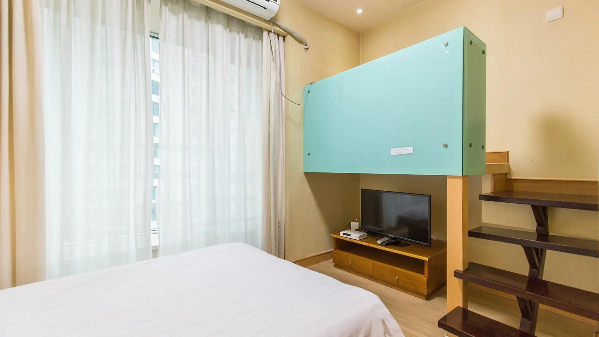 Shanghai Friendship Apartment